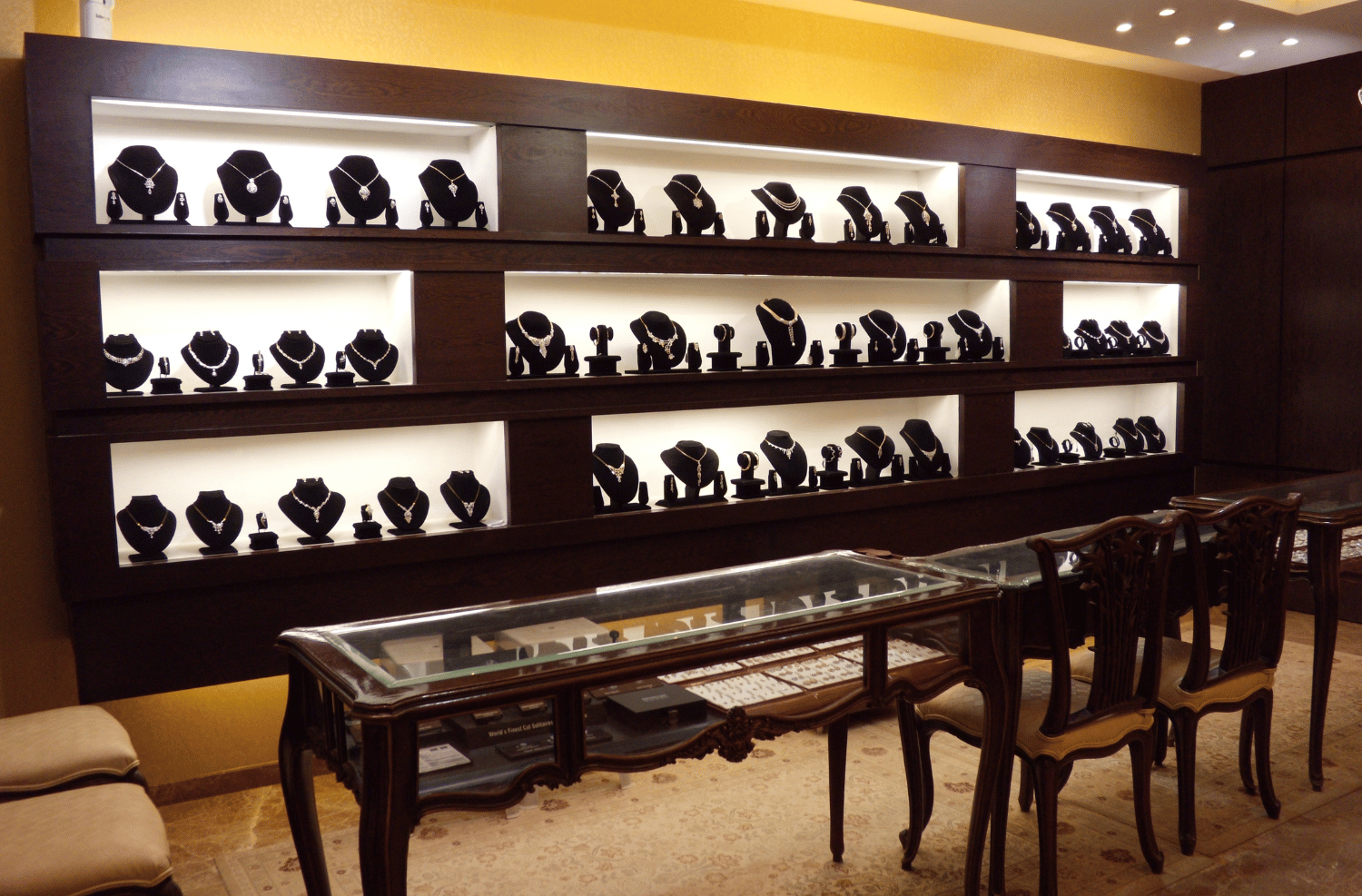 Manu Bhai Jewellers gallery 9